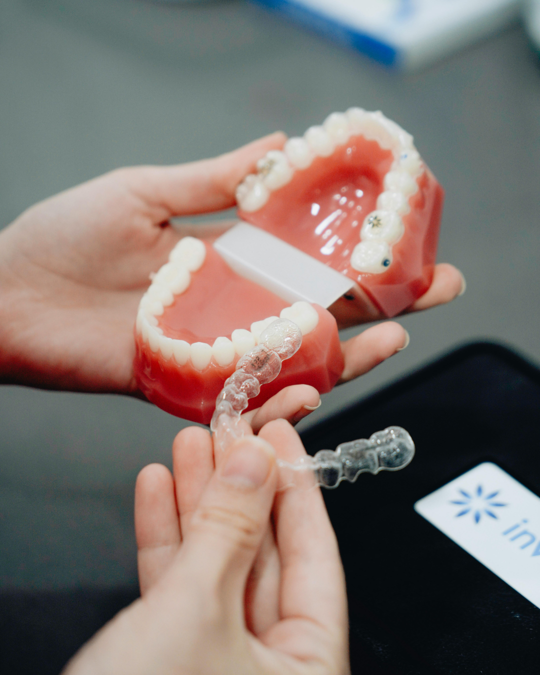 Invisalign - Cosmetic Dentistry Bloor - Toronto dentist - Bloor Dental Health
