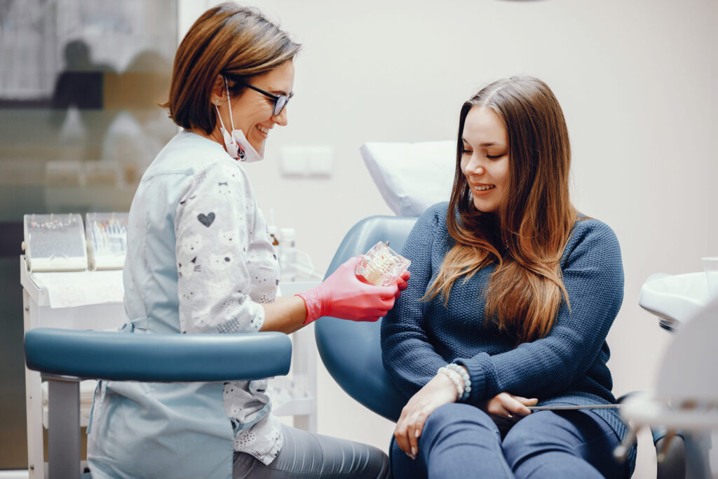 Invisalign® aligners conveniently and comfortably reveal your confident smile